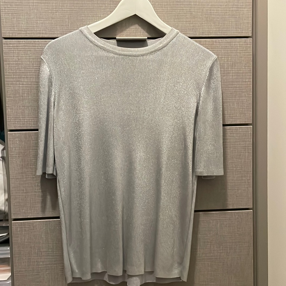Cos t shirt